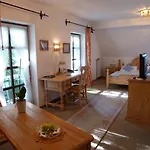 Hotel Sassenhof 3*